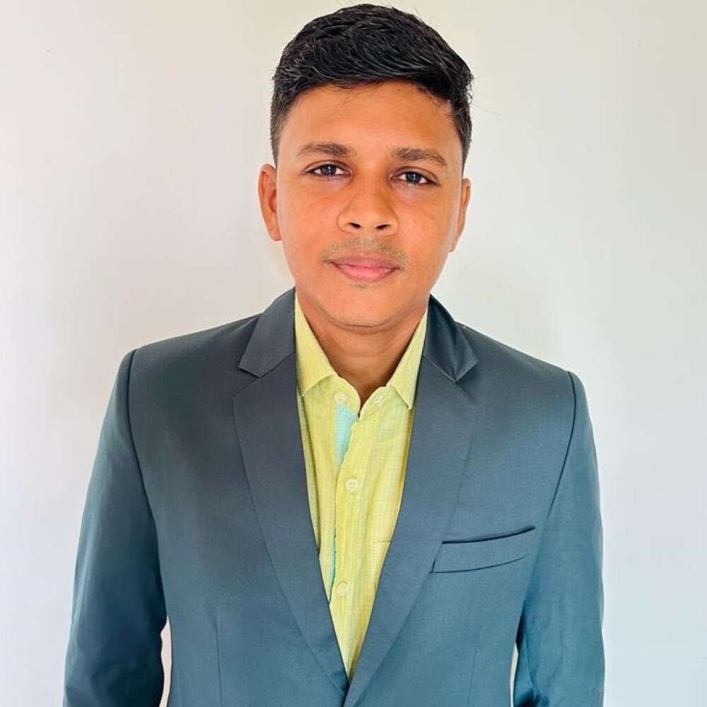 Vineeth Anchalia - Managing Director